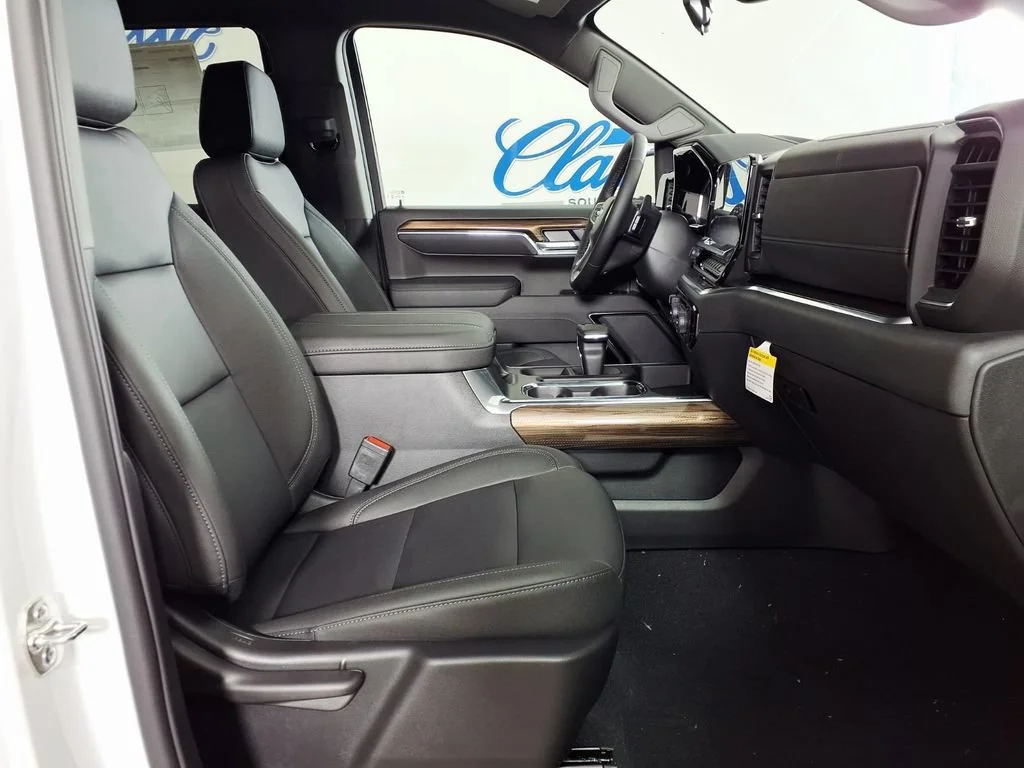 New 2026 Summit White Chevrolet LT image 11