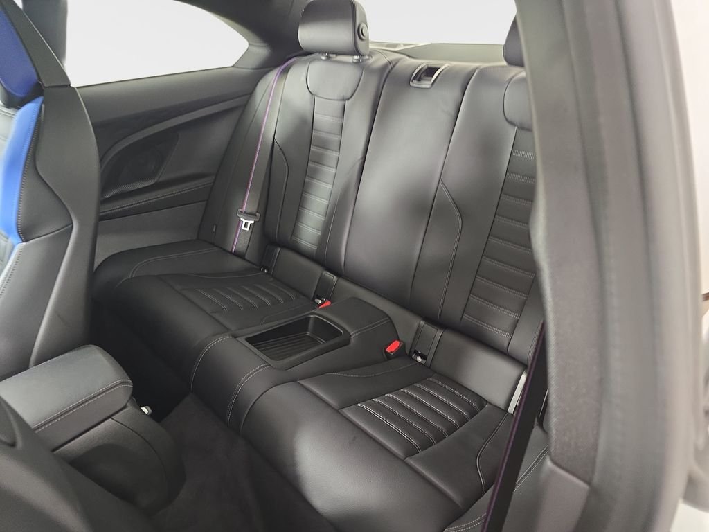 Used 2025 Alpine White BMW  image 13