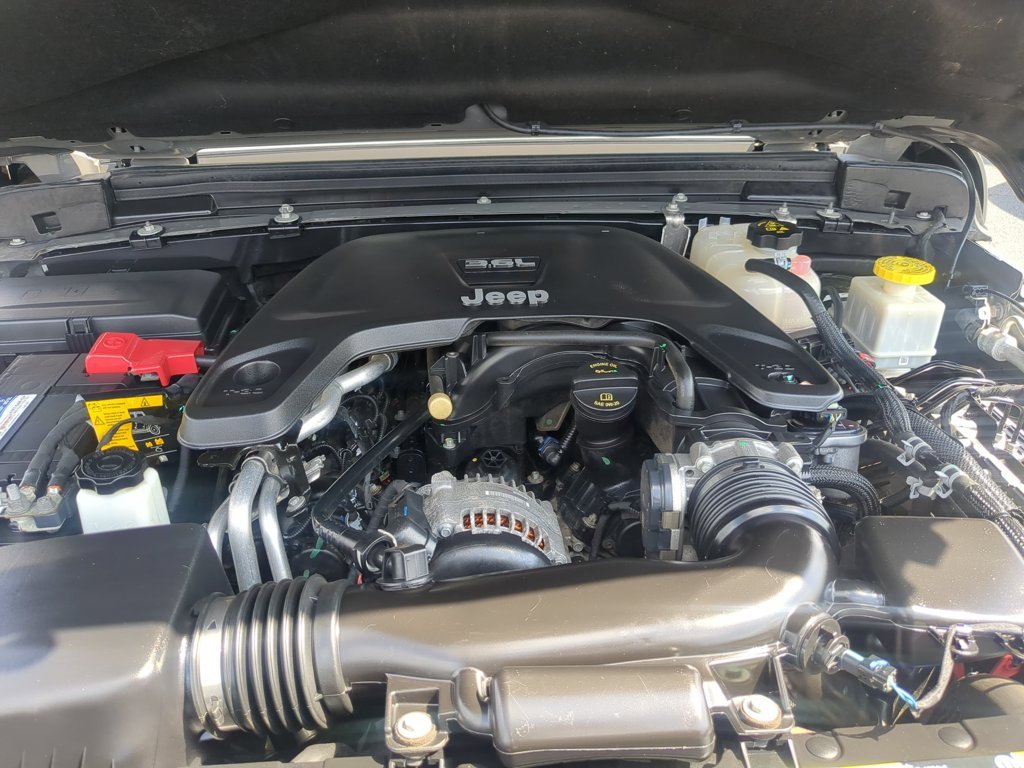 Used 2021 Sting-Gray Clearcoat Jeep Mojave image 30