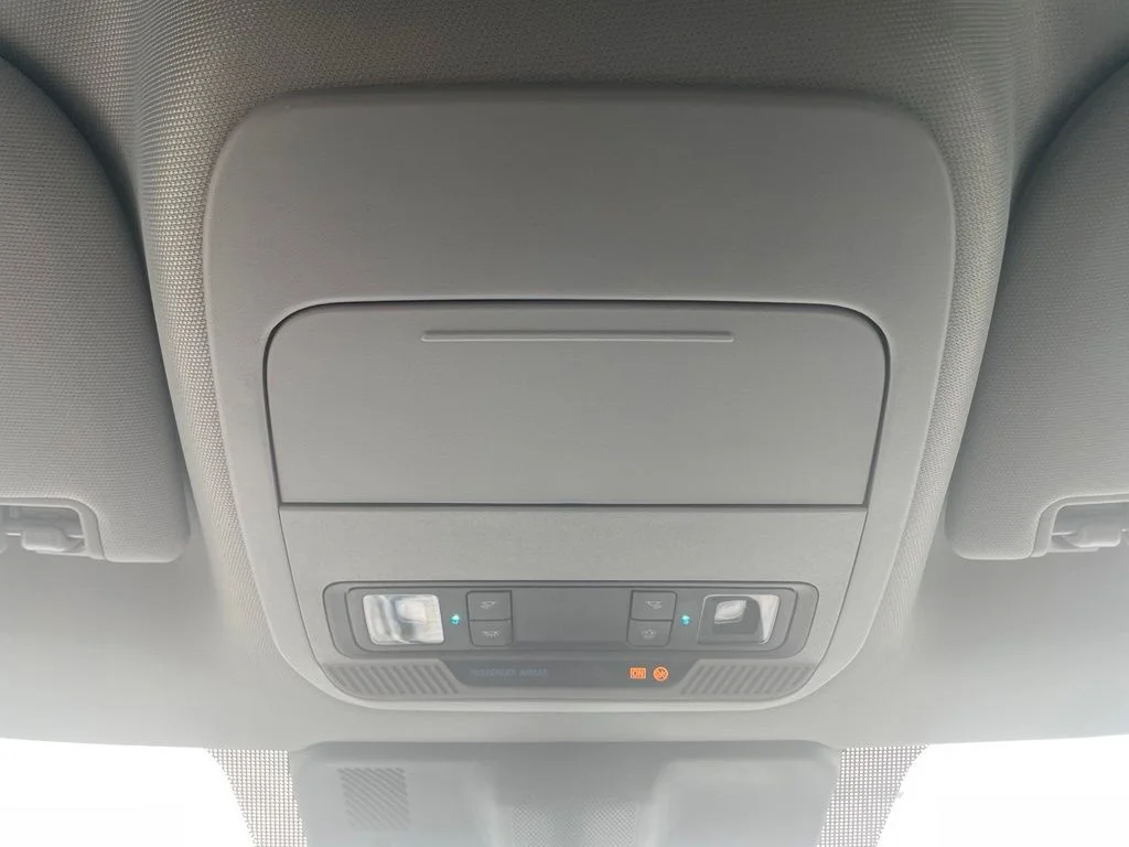 New 2026 Carbonized Gray Metallic Ford F-350® XLT image 22