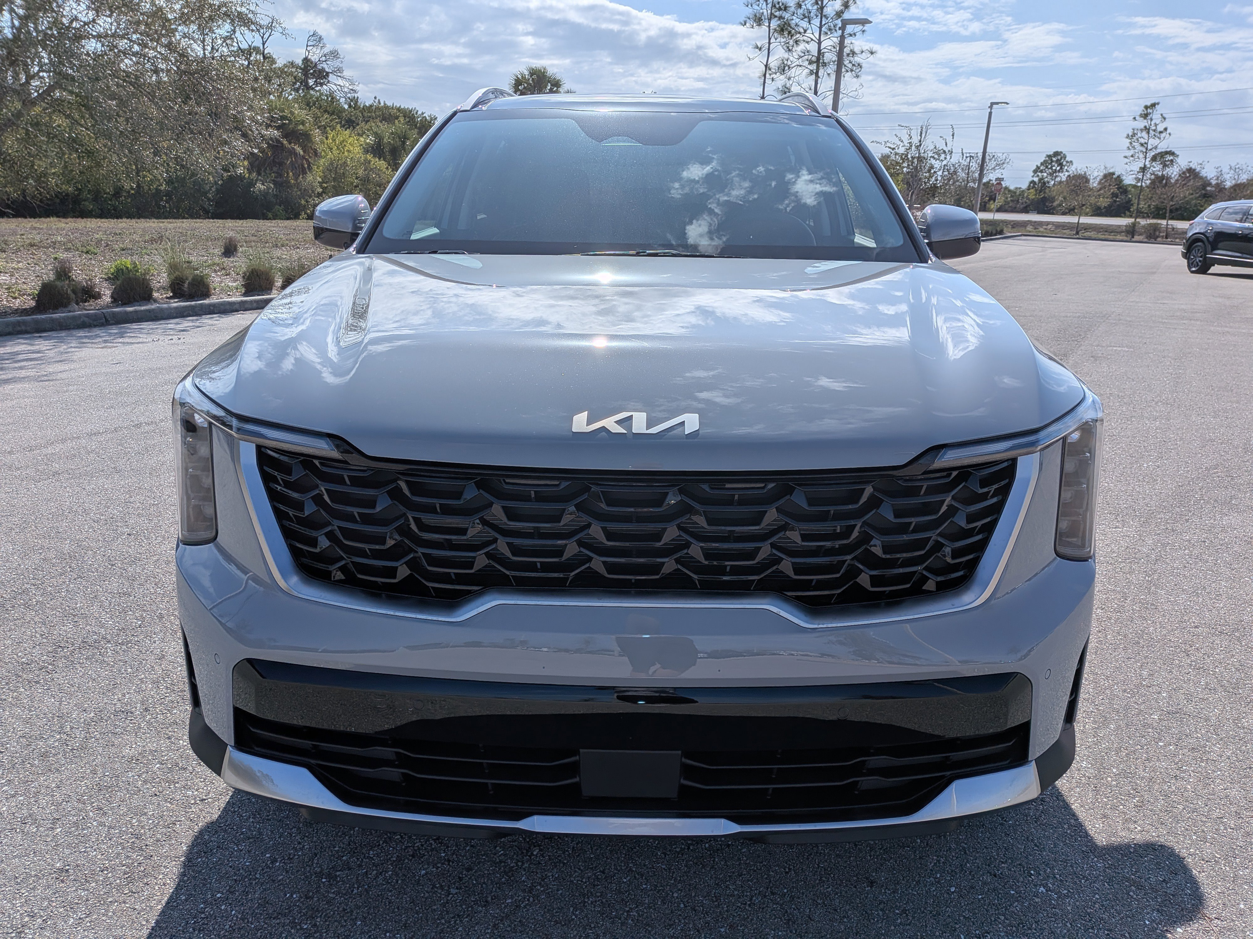 New 2026 Wolf Gray Kia S image 3