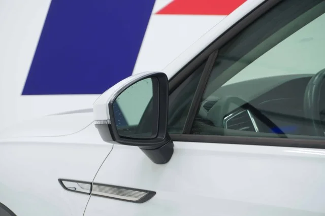 Used 2022 WHITE Volkswagen S image 15