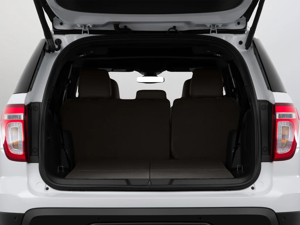 Used 2015 White Ford Limited image 14