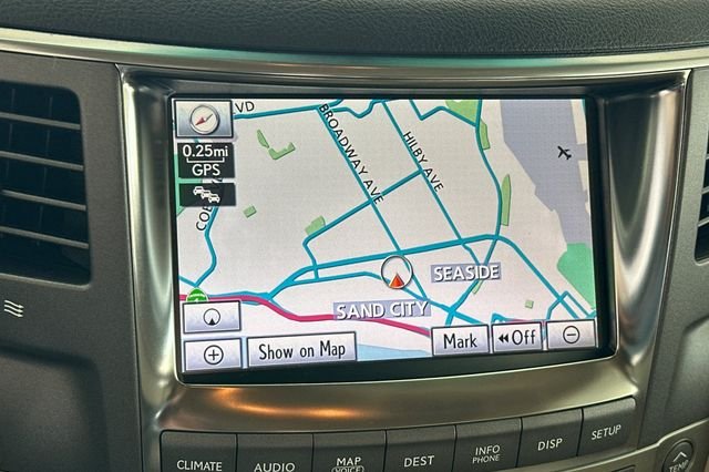Used 2011 White Lexus 570 image 24
