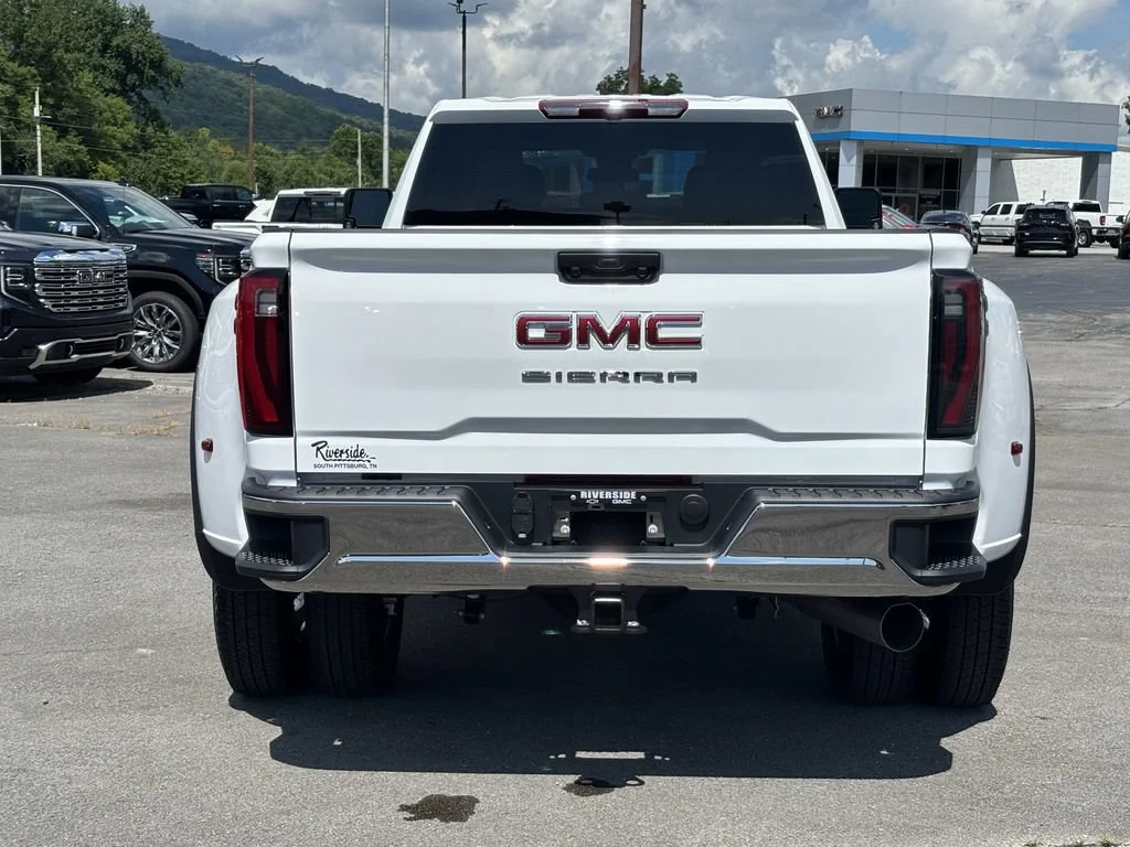 2026 GMC Sierra 3500HD Pro - Photo 7