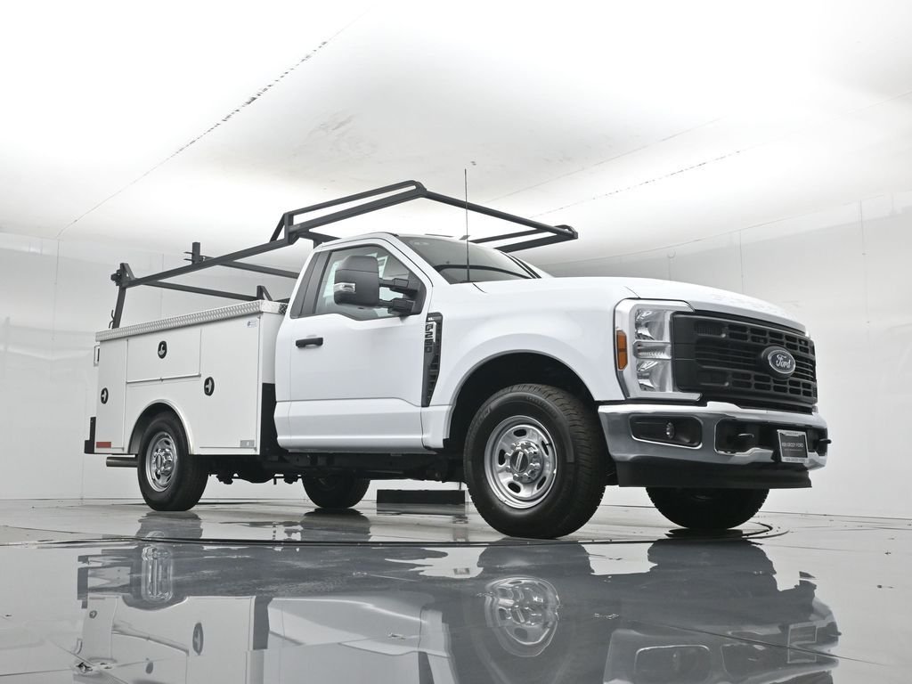 New 2026 Oxford White Ford XL image 48