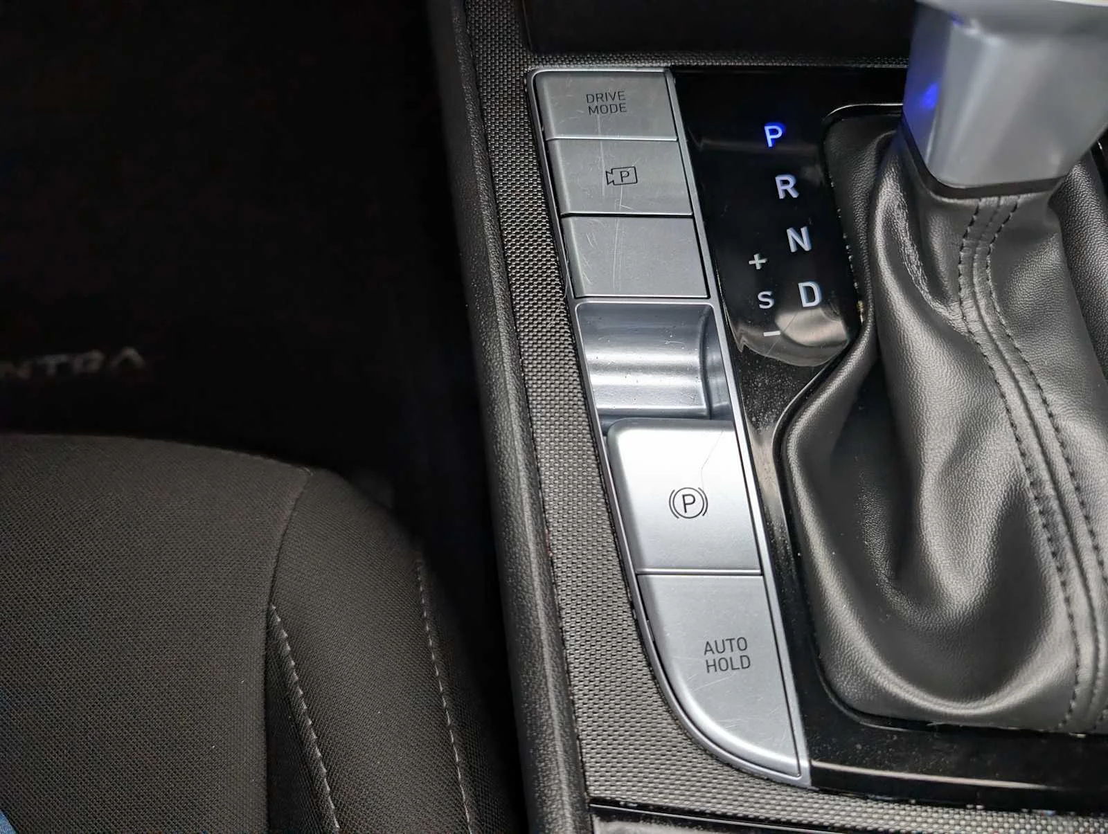 Used 2025 Fluid Metal Hyundai Blue image 26