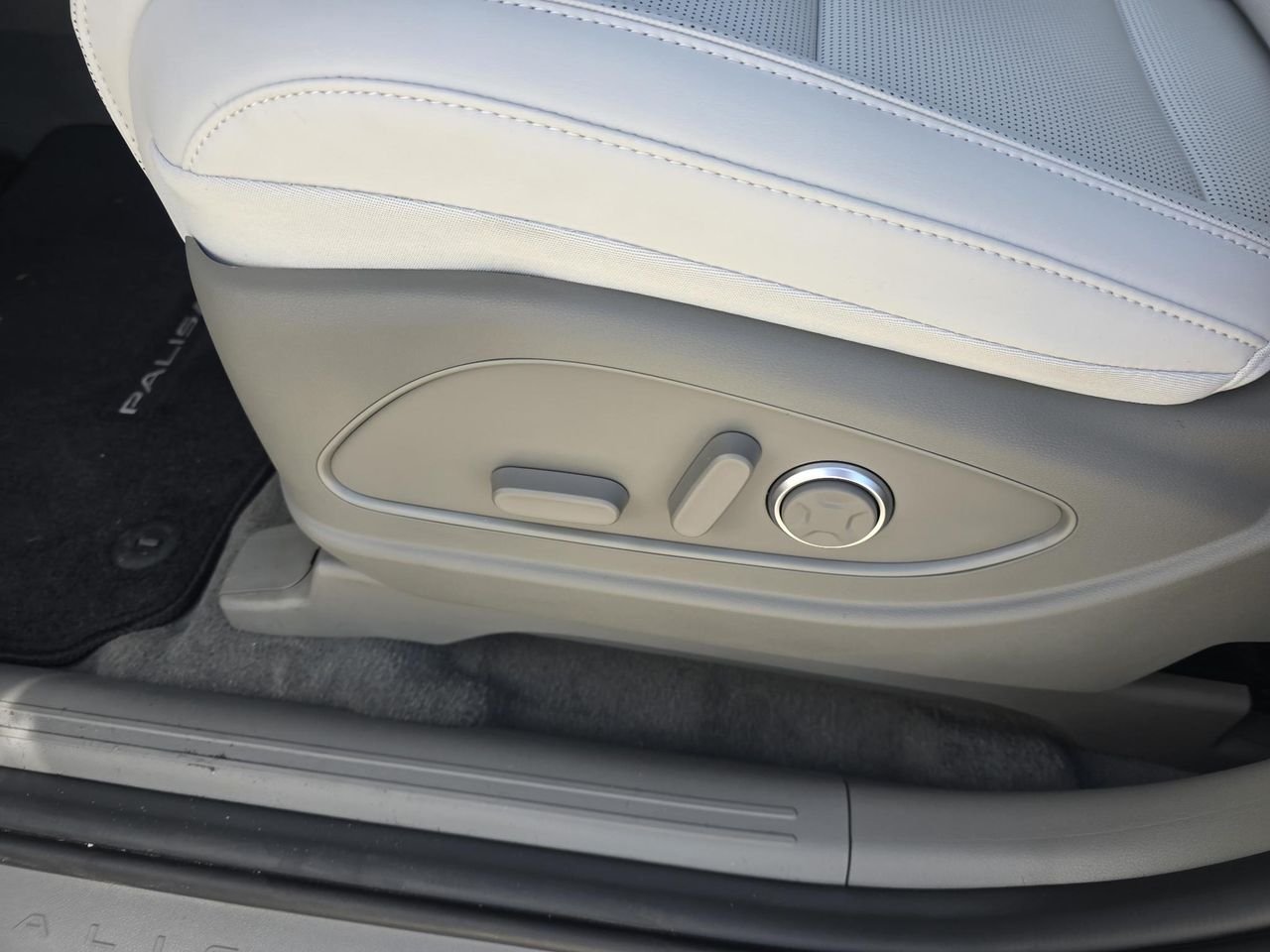 New 2027 Abyss Black Pearl Hyundai SEL Premium 7P image 18