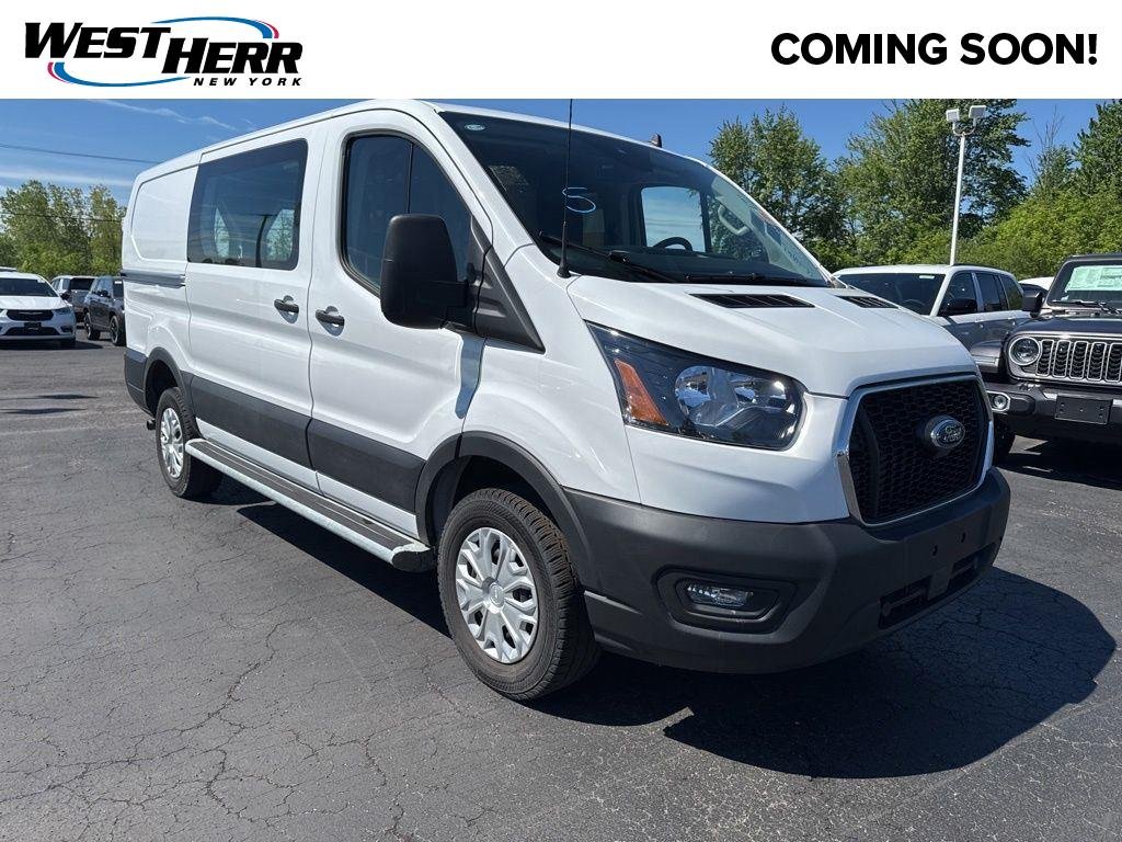 Used 2025 Oxford White Ford Base image 1
