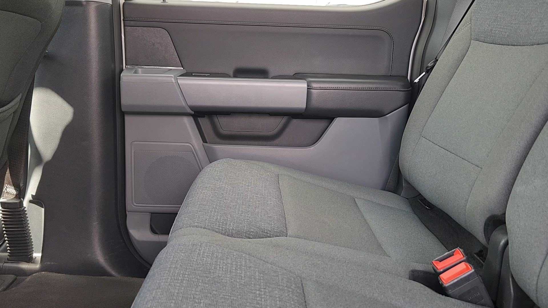 2025 Ford F-150 XLT - Photo 16