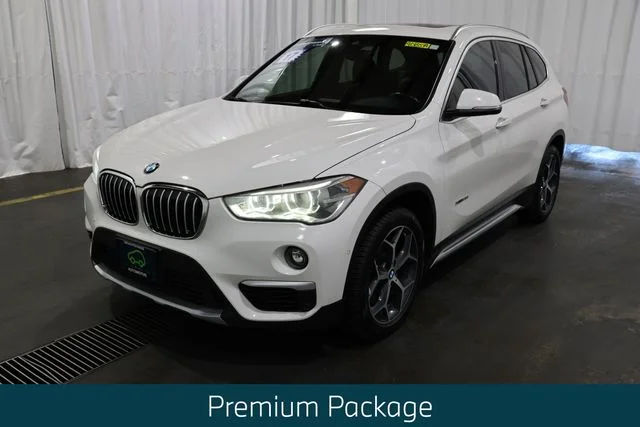 Used 2017 Alpine White BMW xDrive28i image 6