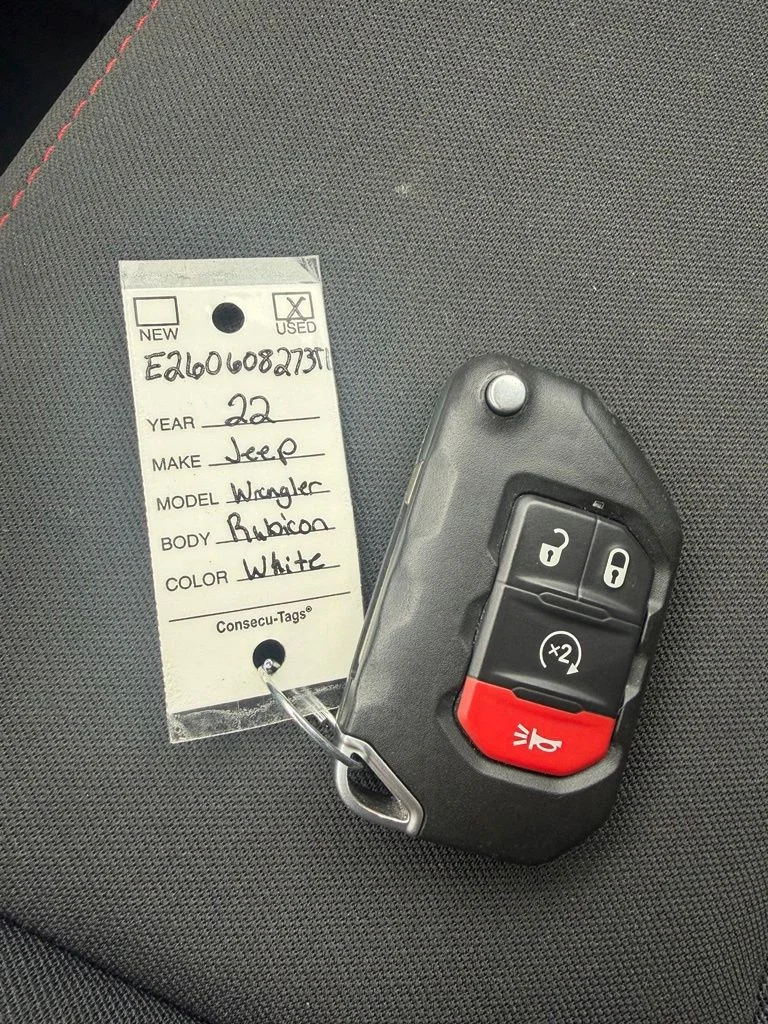 Certified Used 2022 White Jeep Unlimited Rubicon image 28