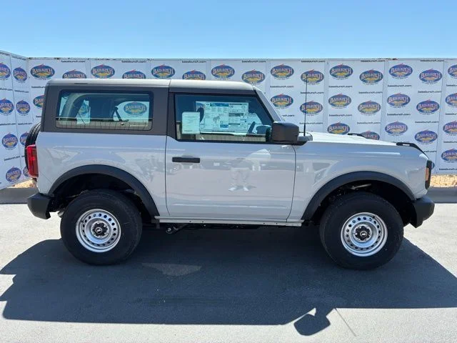 2026 Ford Bronco Base 4x4's photo