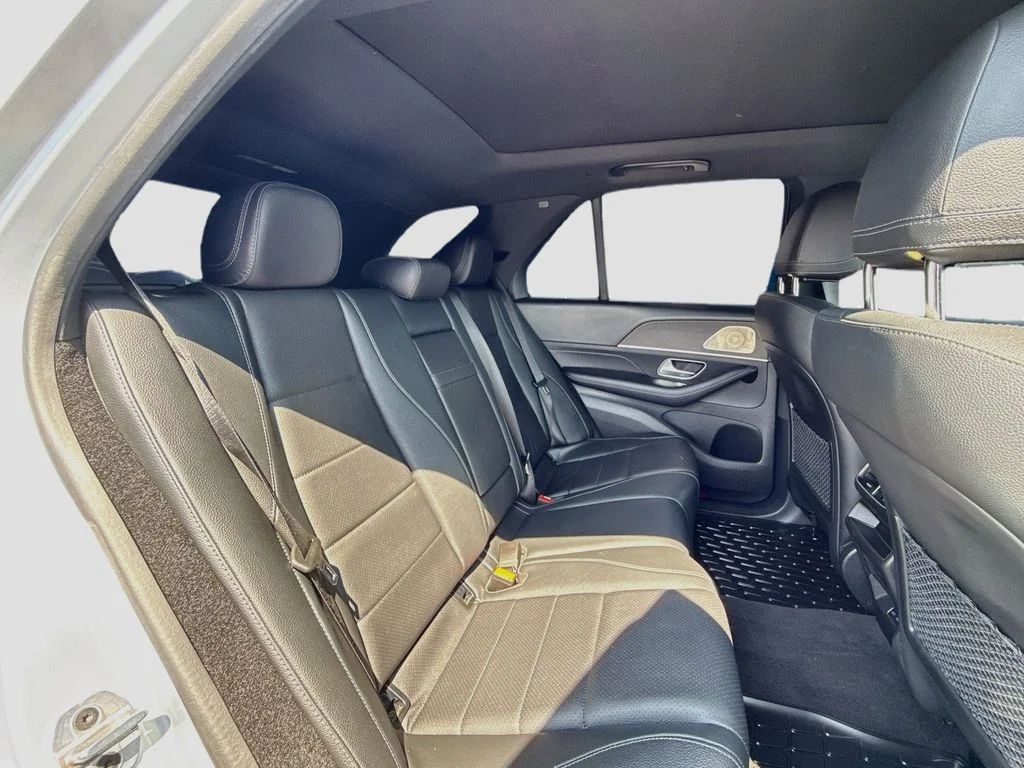 Used 2024 Cirrus Silver Metallic Mercedes-Benz GLE 450 image 31