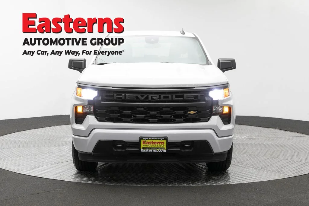 Used 2023 White Chevrolet Custom image 2