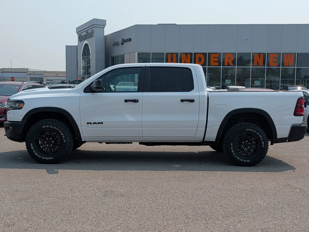 New 2026 White RAM Rebel - - Hurricane Twin Turbo - Rebel Lvl 1 Grp - 124.9L Fuel Tank - Perf Tuned Shocks & More! image 5