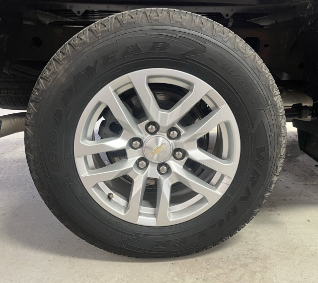 2021 Chevrolet Silverado 1500 LT photo 4