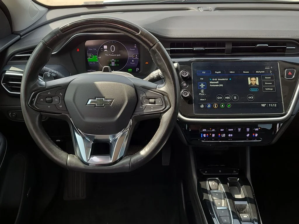 Used 2023 White Chevrolet Premier image 19