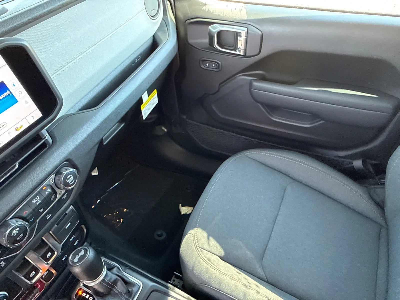 2026 Jeep Wrangler 2-Door Willys - Photo 14