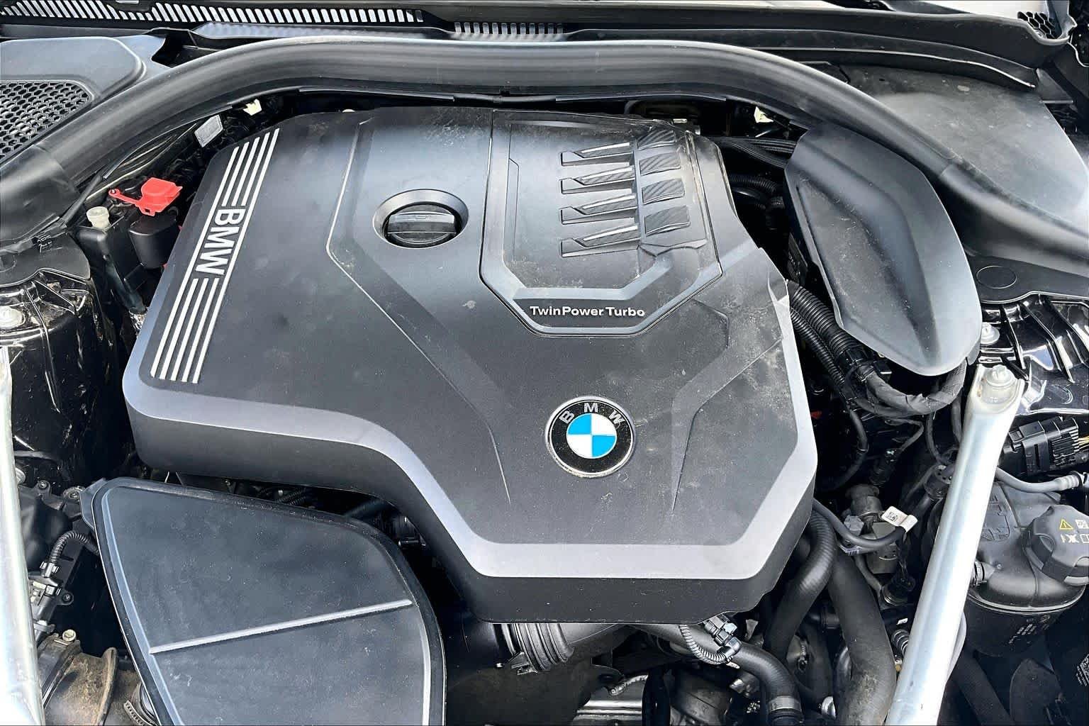 Used 2023 Dark Graphite Metallic BMW 530i image 32