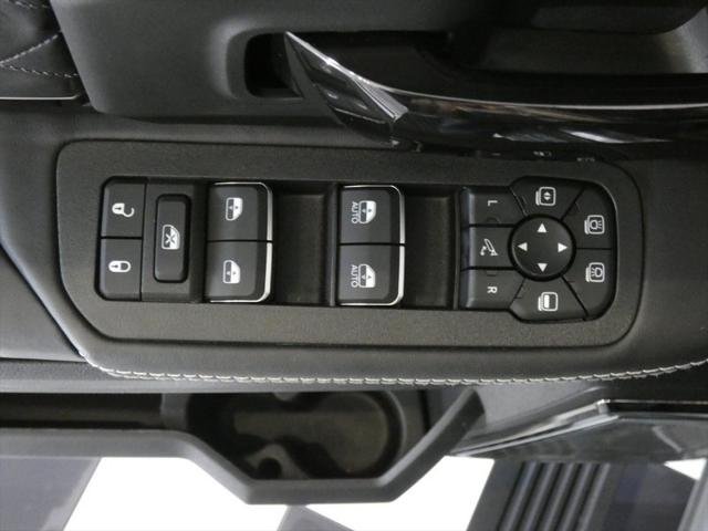 New 2026 Ceramic Gray Clearcoat RAM Limited image 29