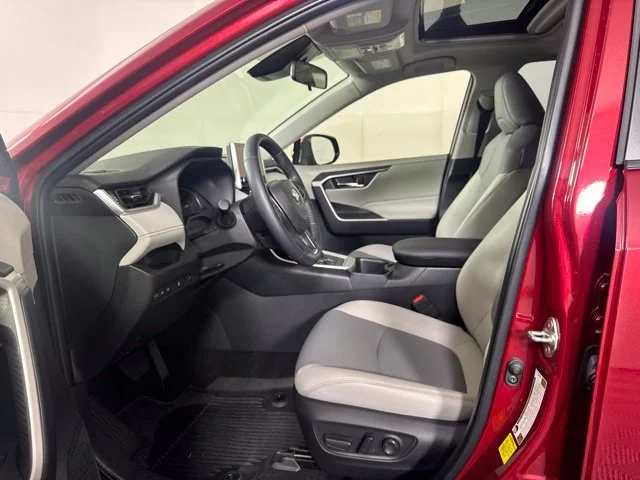 Certified Used 2025 Pearl Toyota XLE Premium image 11
