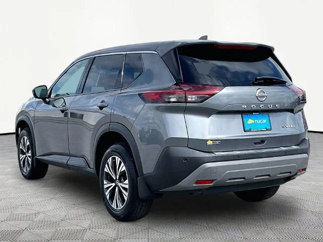 Used 2021 Gun Metallic Nissan SV image 4