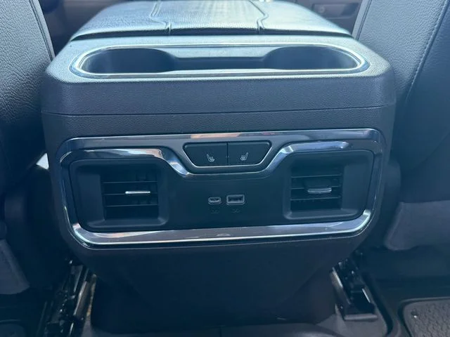 Used 2023 White GMC Denali image 13