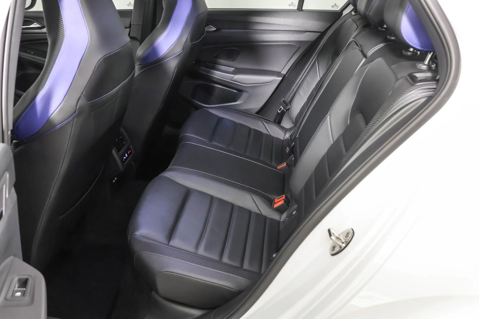 Used 2022 White Volkswagen NA image 35