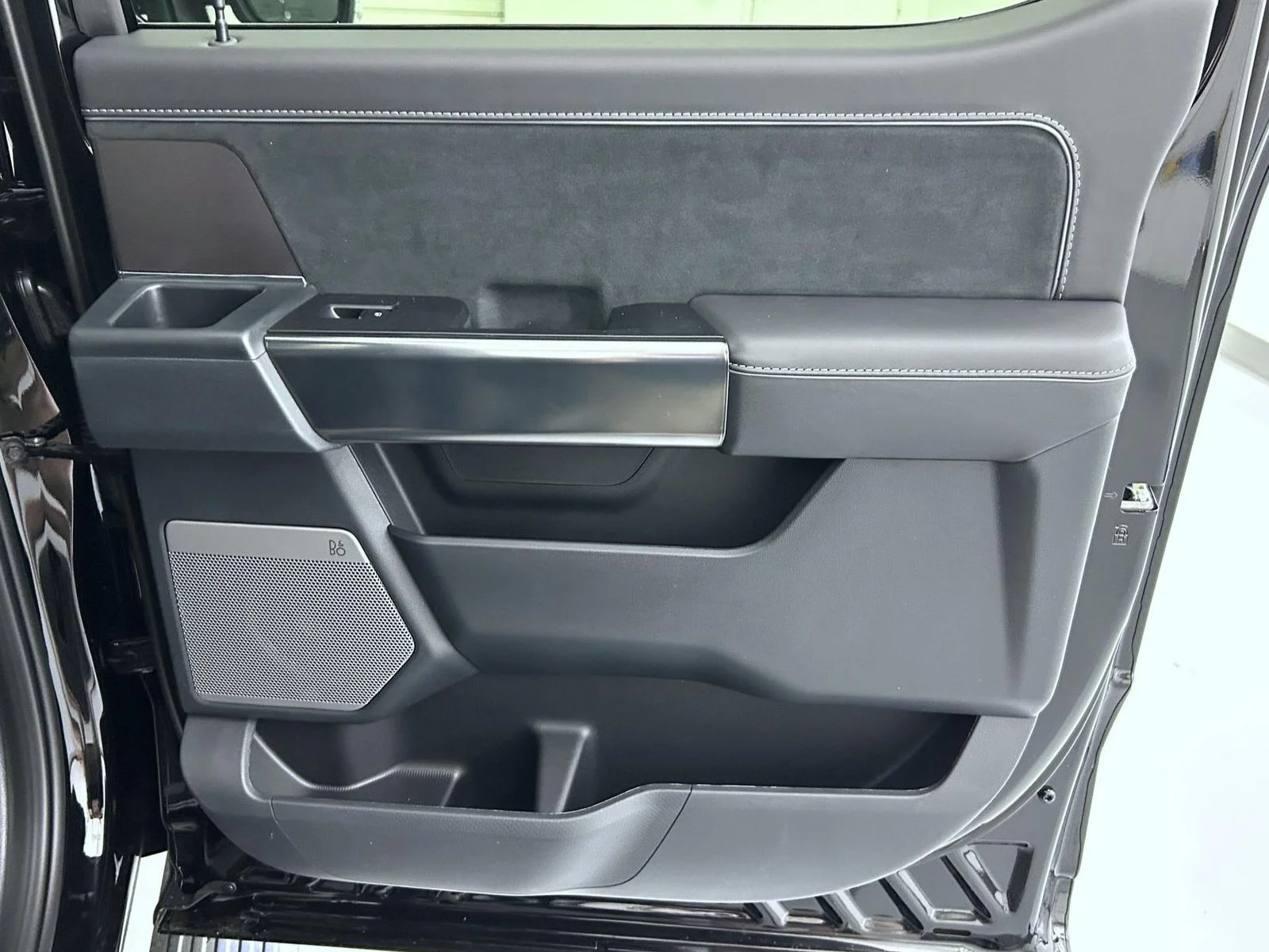 New 2026 Black Ford Platinum image 18