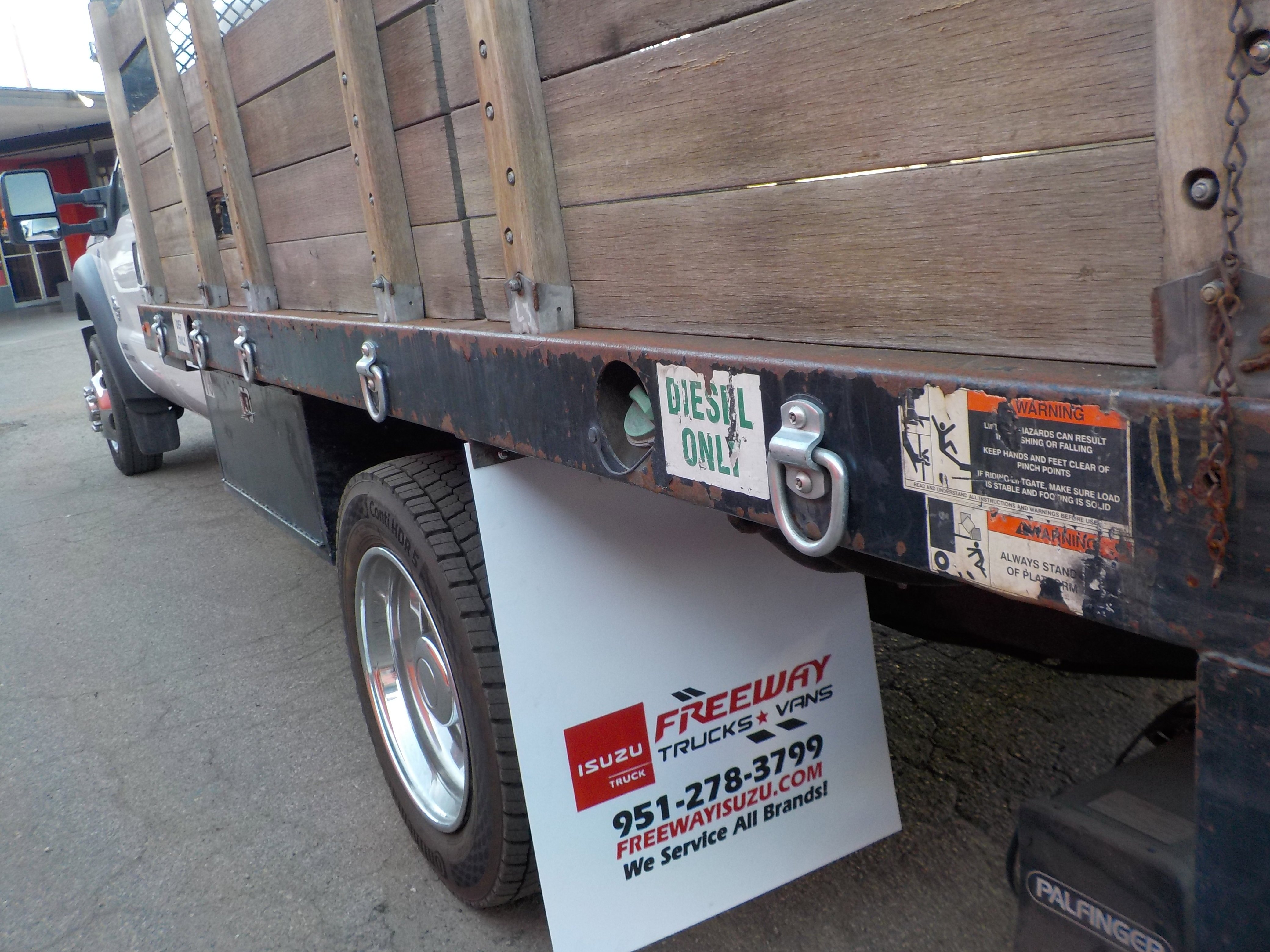 2016 Ford F-550 - Photo 37