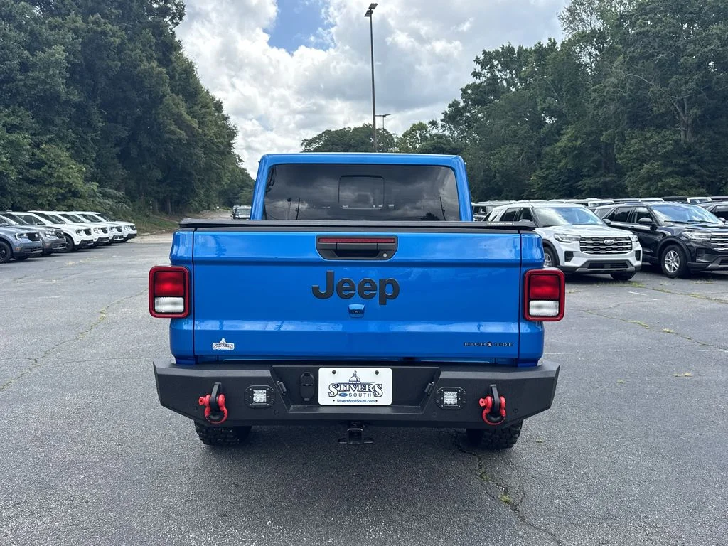 Used 2025 Blue Jeep High Tide image 6