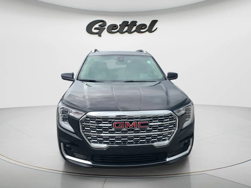 Used 2023 Ebony Twilight Metallic GMC Denali image 2