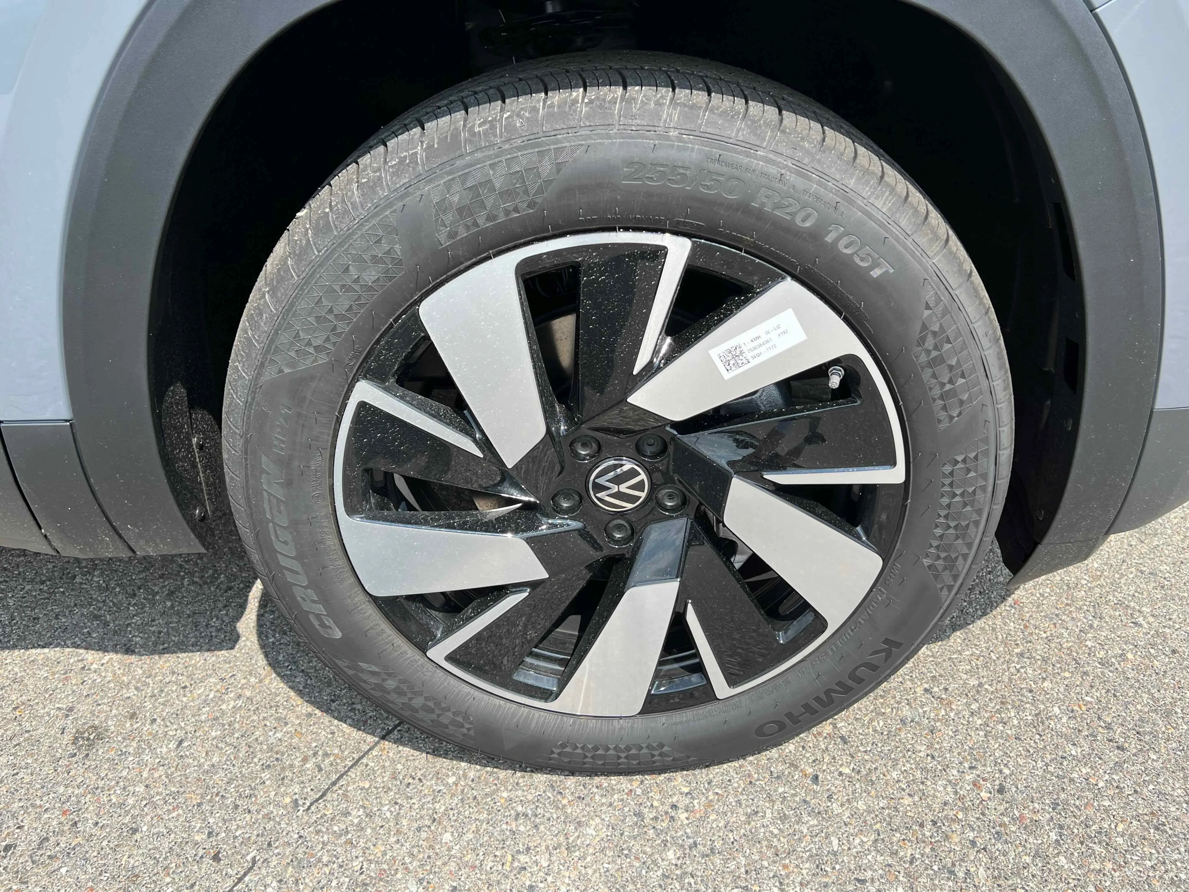 New 2026 Gray Volkswagen 2.0T SE w/Technology image 10