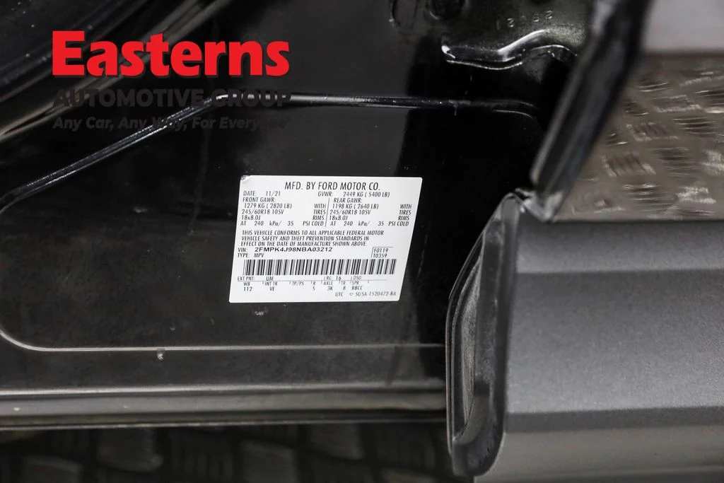 Used 2022 Black Ford SEL image 34