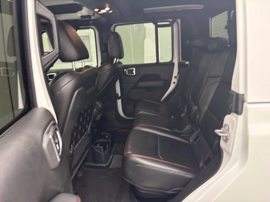 Used 2020 White Jeep Rubicon image 34