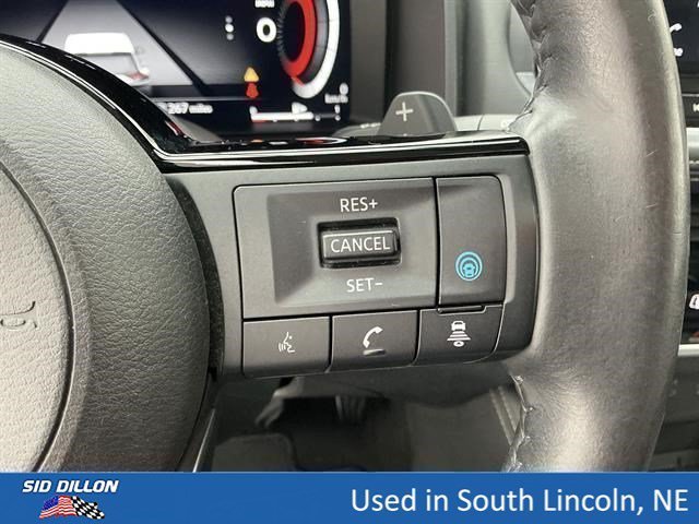 Used 2021 Boulder Gray Pearl/Super Black Nissan Platinum image 10