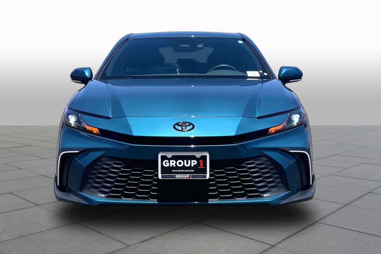 Used 2026 Ocean Gem Toyota SE image 4