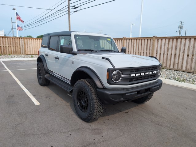 2026 Ford Bronco Big Bend - Ford Custom Garage Dark Trail Black Package