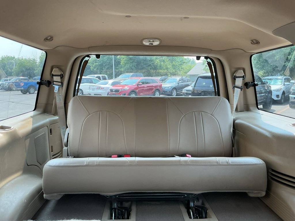 Used 2000 White Ford Eddie Bauer image 26