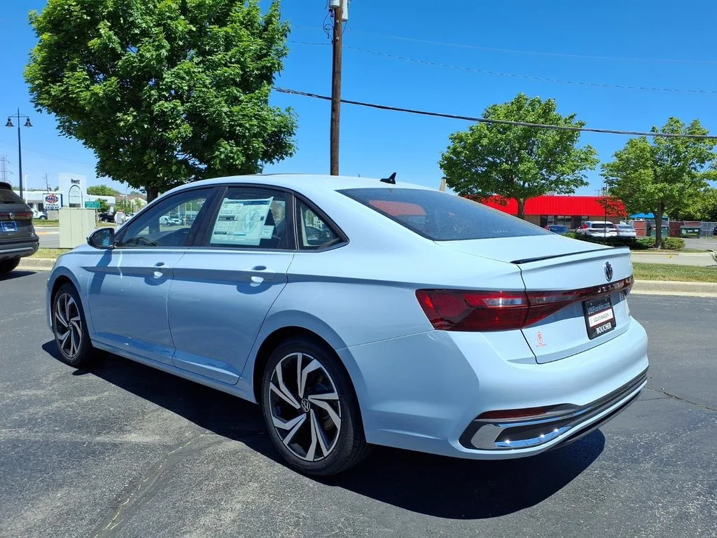 New 2026 Monument Gray Volkswagen 1.5T SEL image 4