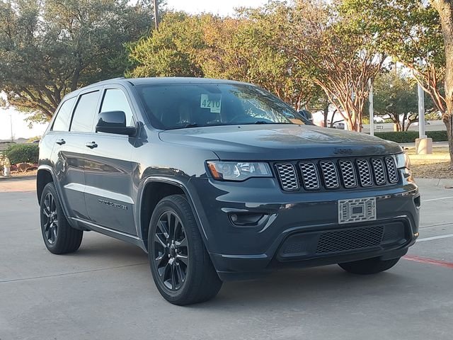 Used 2017 Black Jeep Altitude image 1