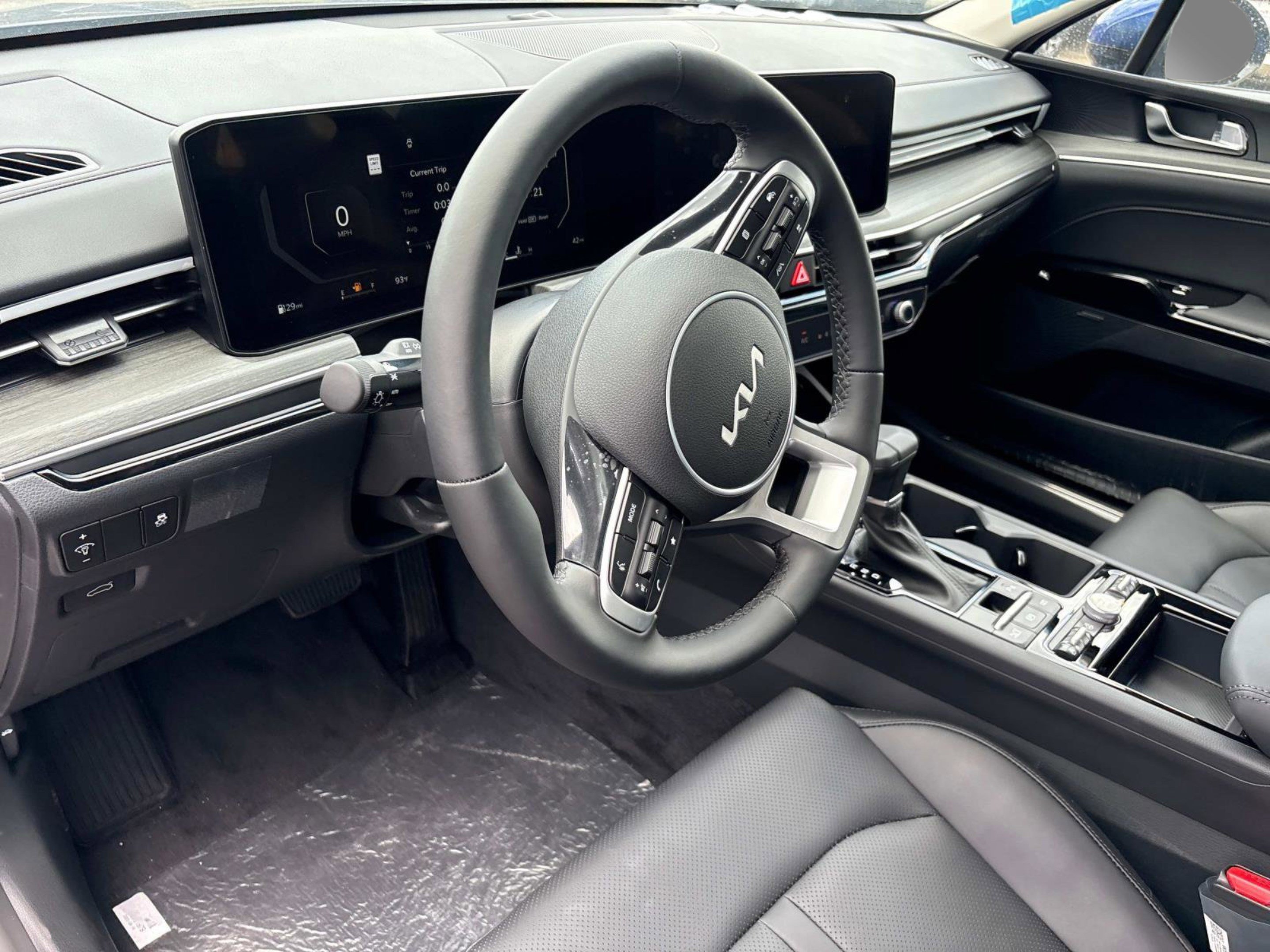 2025 Kia K5 EX - Photo 23