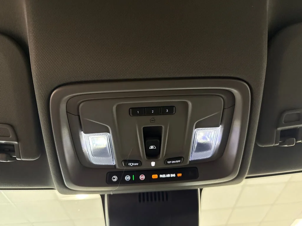 New 2026 Sterling Metallic GMC Elevation image 15