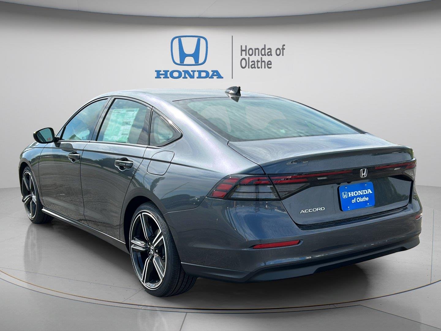 New 2026 Meteorite Gray Metallic Honda SE image 5