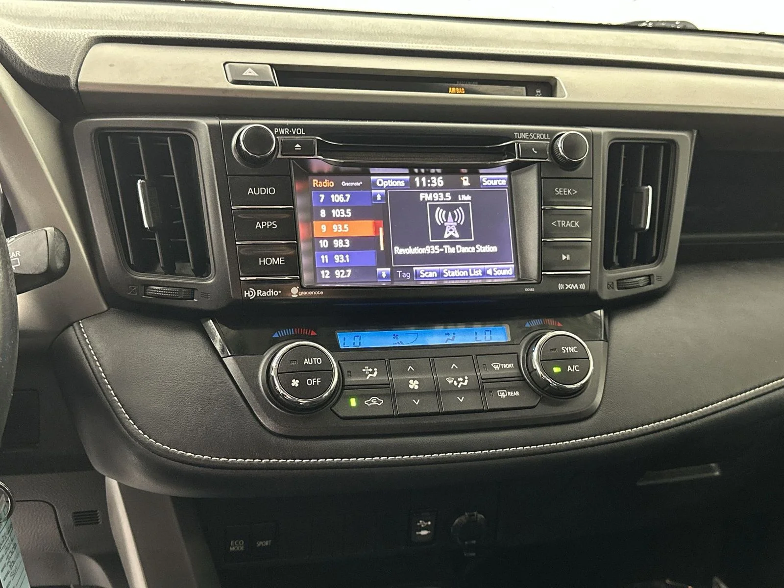 Used 2016 Gray Toyota XLE image 21