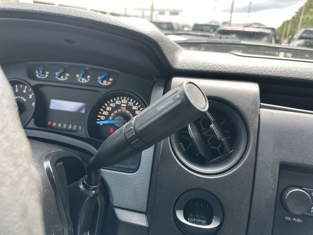 Used 2014 White Ford XL image 15
