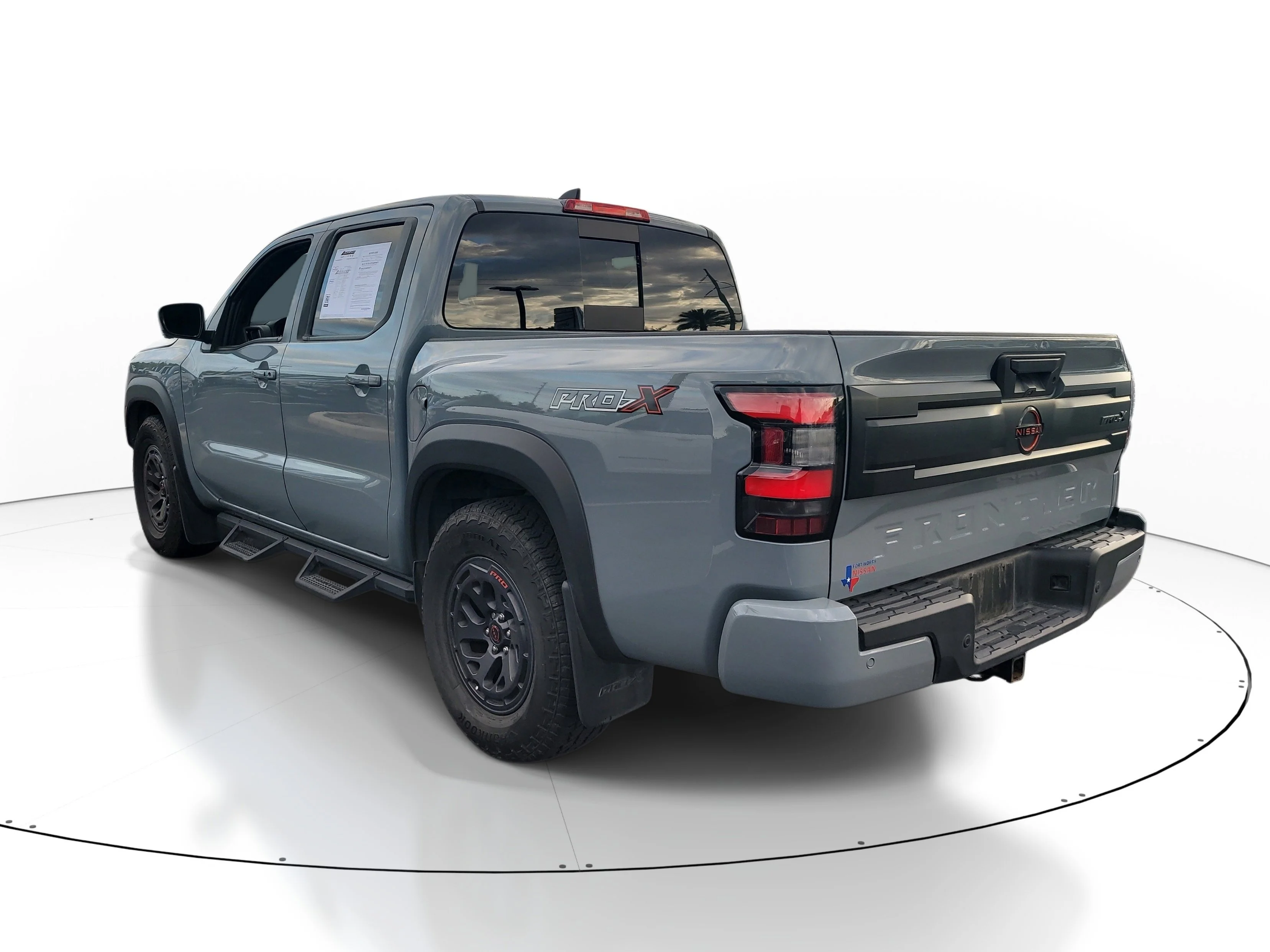 Used 2025 Boulder Gray Pearl Nissan PRO-X image 6