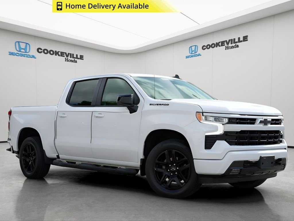 Used 2024 Summit White Chevrolet RST image 1