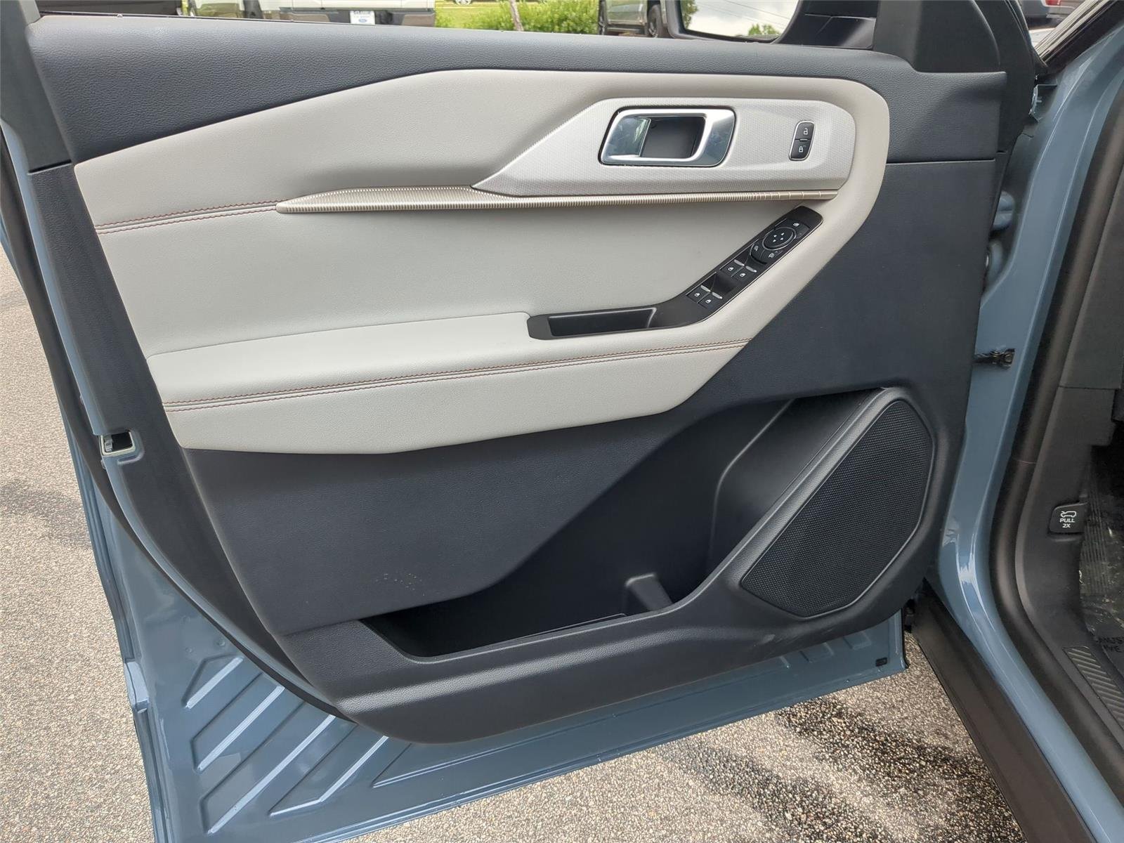 New 2026 Vapor Blue Metallic FORD Active image 15